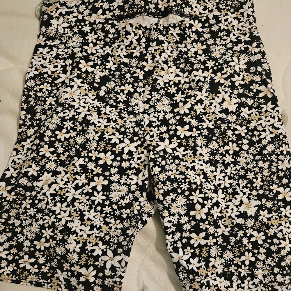 Old Navy Black and White Floral Shorts